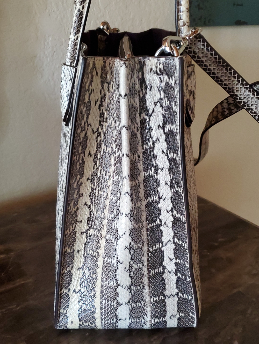 Like NEW Michael Kors Real Snakeskin Mercer Tote - Picture 5 of 16